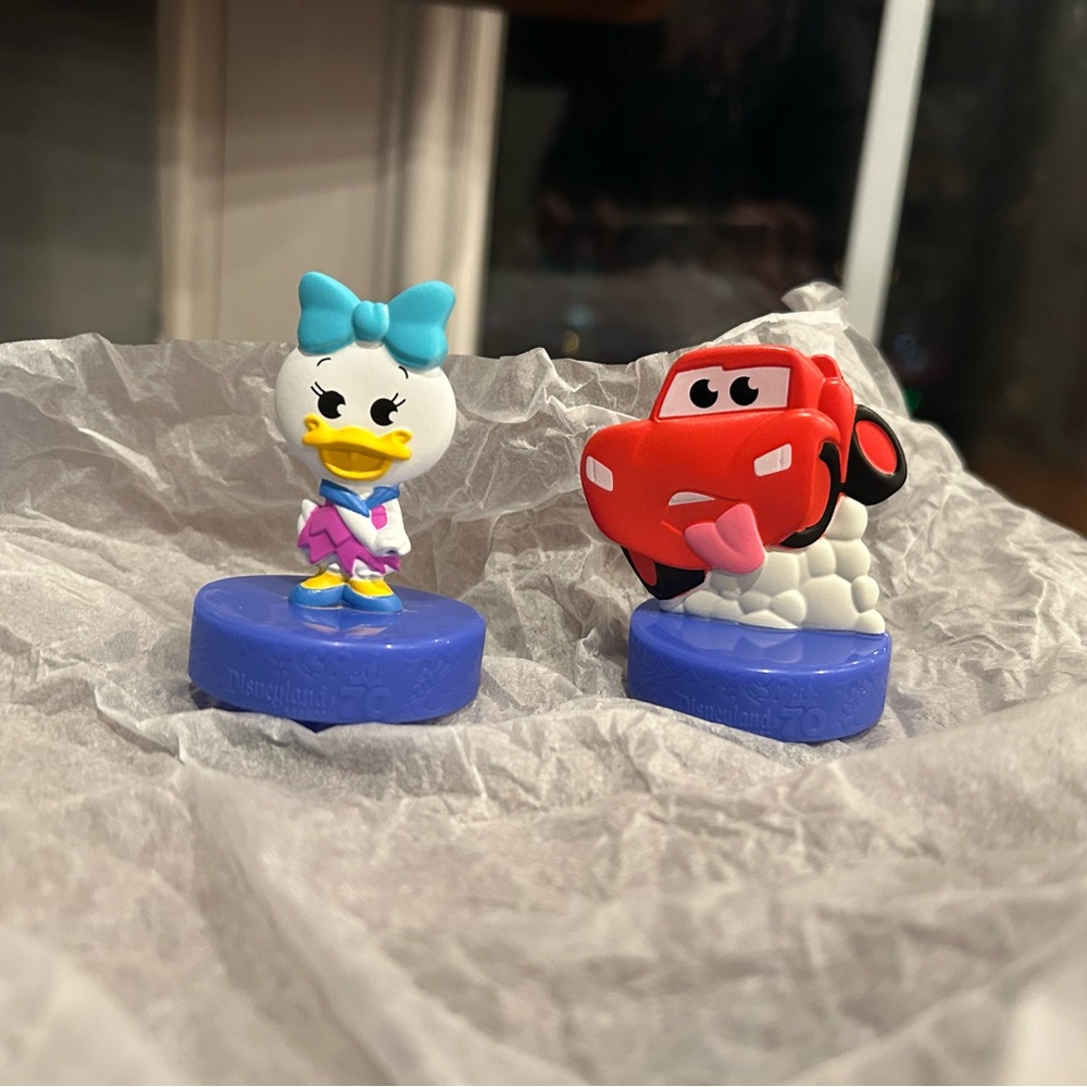 MCDONALDS DISNEYLAND 70TH ANNIVERSARY COLLECTABLE FIGURES - DAISY & LIGHTNING - Picture 2 of 3
